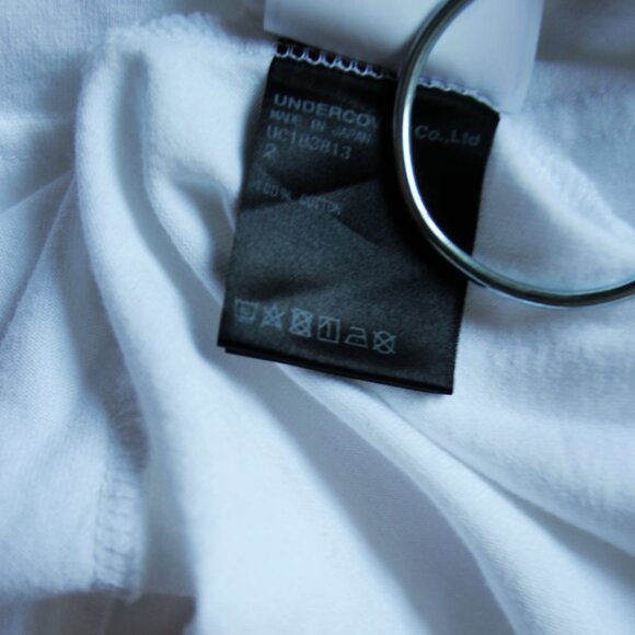 BNWT SS22 UNDERCOVER LOGO PRINT PRODUCTION STUDIO TSHIRT 2 - Picture 9 of 10